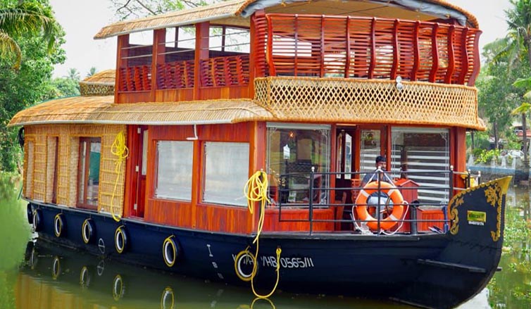 Kumarakom Houseboats
